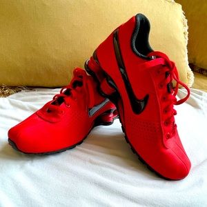 Nike Shox, size 6, Red